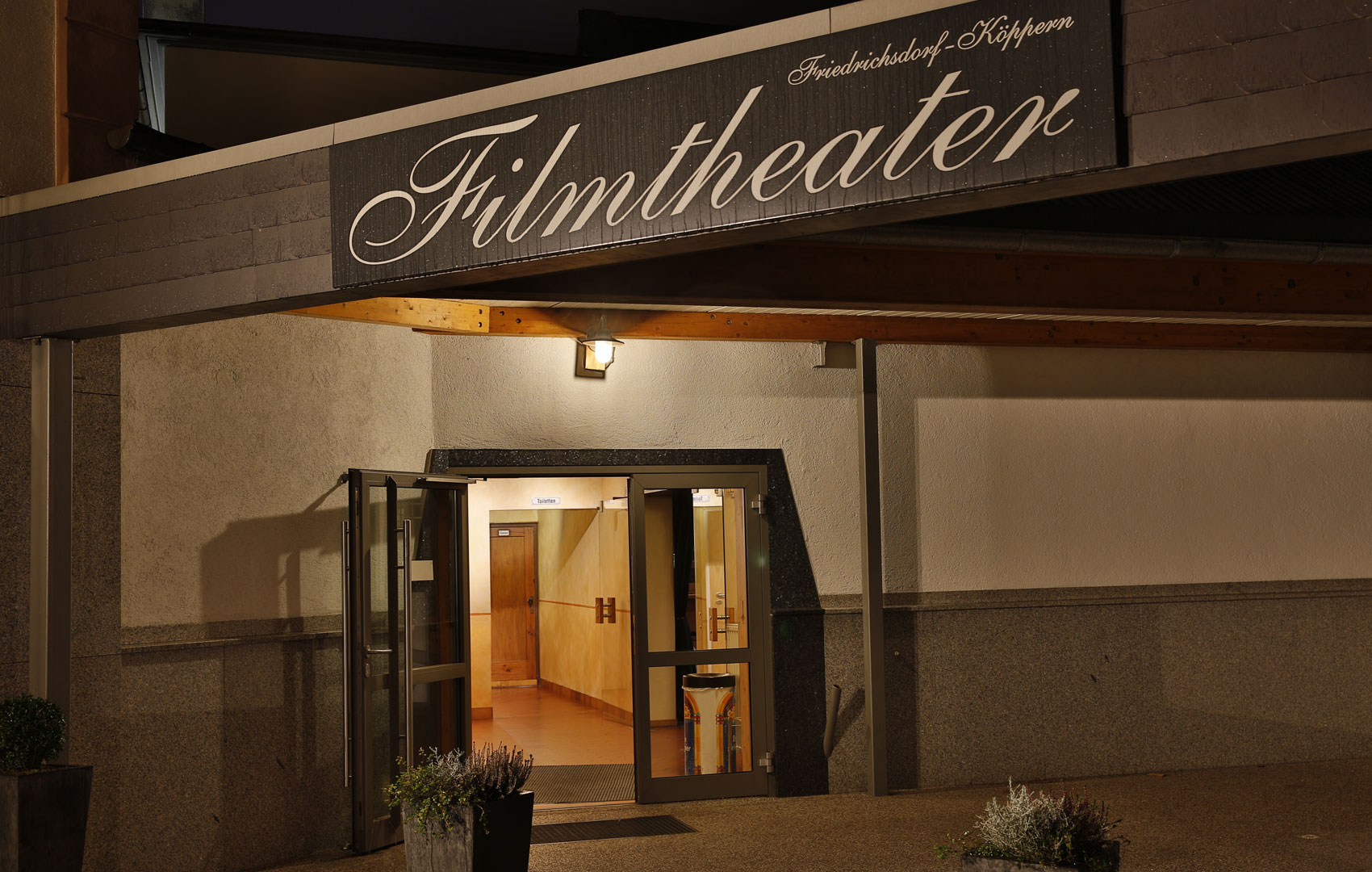 Friedrichsdorf-Köppern: Filmtheater